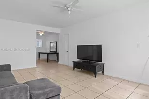 744 85th St, Miami Beach, FL 33141 - Photo 12
