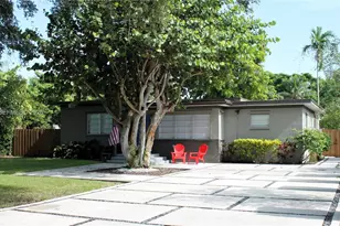 510 Raven Ave, Miami Springs, FL 33166 - Photo 2