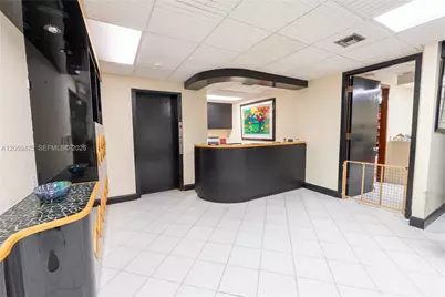 2200 Hollywood Blvd, Hollywood, FL 33020 - Photo 4