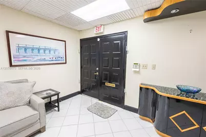 2200 Hollywood Blvd, Hollywood, FL 33020 - Photo 2