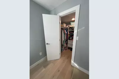 1235 Pennsylvania Ave #4E, Miami Beach, FL 33139 - Photo 4