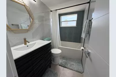 1235 Pennsylvania Ave #4E, Miami Beach, FL 33139 - Photo 10