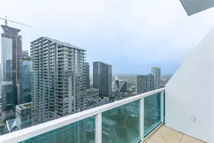 41 SE 5th St, Miami, FL 33131 - Photo 34
