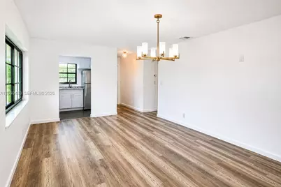 2401 NW 52nd St, Tamarac, FL 33309 - Photo 10
