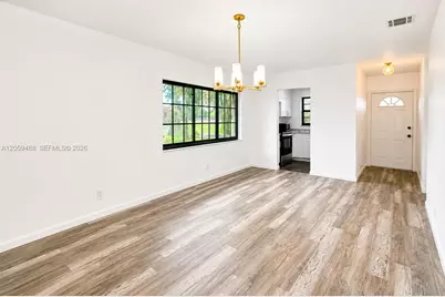 2401 NW 52nd St, Tamarac, FL 33309 - Photo 8