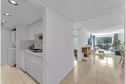 255 Galen Dr #2M, Key Biscayne, FL 33149 - Photo 8