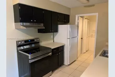 3904 NW Cinnamon Tree Cir, Jensen Beach, FL 34957 - Photo 6