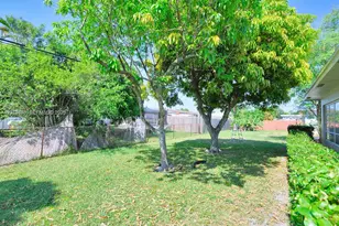 8691 NW 16th St, Pembroke Pines, FL 33024 - Photo 22
