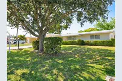 8691 NW 16th St, Pembroke Pines, FL 33024 - Photo 20