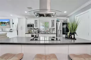 620 SW 100th Ave, Pembroke Pines, FL 33025 - Photo 18