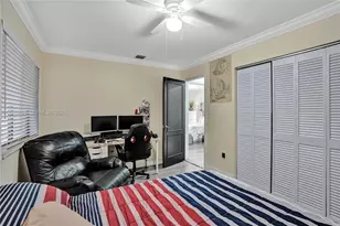 620 SW 100th Ave, Pembroke Pines, FL 33025 - Photo 42