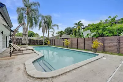 620 SW 100th Ave, Pembroke Pines, FL 33025 - Photo 60