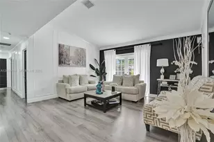 620 SW 100th Ave, Pembroke Pines, FL 33025 - Photo 10