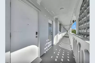 400 SE 10th Street #303, Deerfield Beach, FL 33411 - Photo 24