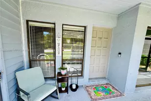 8707 Bardmoor Pl, Seminole, FL 33777 - Photo 6