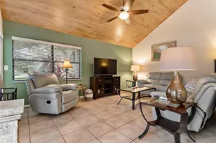 8707 Bardmoor Pl, Seminole, FL 33777 - Photo 6