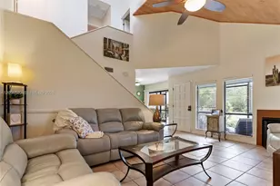 8707 Bardmoor Pl, Seminole, FL 33777 - Photo 10