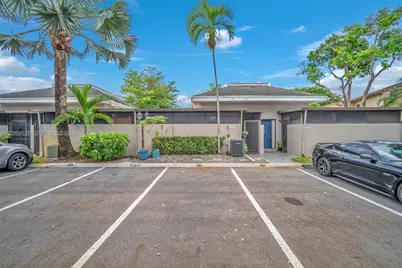 2185 SW 81st Ave #162, Davie, FL 33324 - Photo 2
