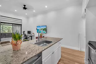 2185 SW 81st Ave, Davie, FL 33324 - Photo 6