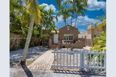 626 NE 4th Ct, Hallandale Beach, FL 33009 - Photo 1