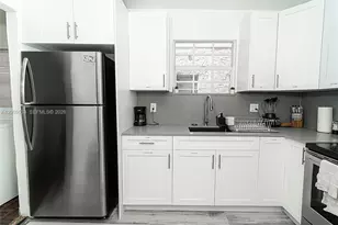 626 NE 4th Ct., Hallandale Beach, FL 33009 - Photo 10