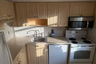 7797 Golf Cir Dr, Margate, FL 33063 - Photo 20