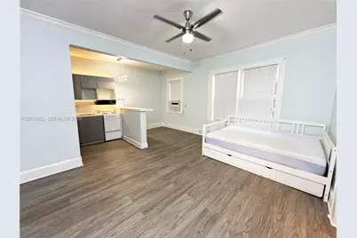 124 Mendoza Ave #3, Coral Gables, FL 33134 - Photo 2