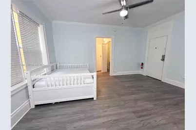 124 Mendoza Ave #3, Coral Gables, FL 33134 - Photo 8