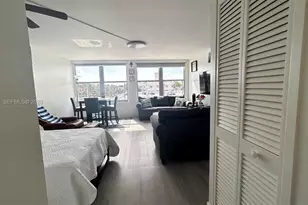 2899 Collins Ave, Miami Beach, FL 33140 - Photo 12
