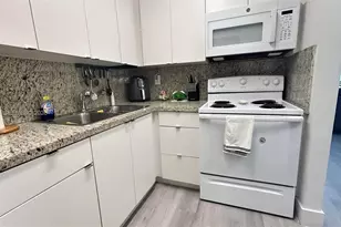 2899 Collins Ave, Miami Beach, FL 33140 - Photo 6
