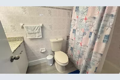 2899 Collins Ave #450, Miami Beach, FL 33140 - Photo 16