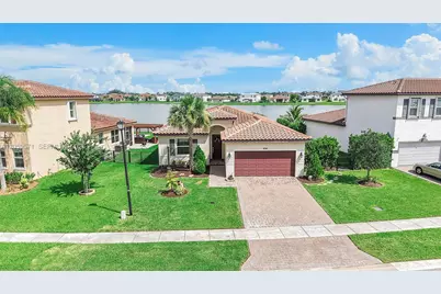 8341 NW Greenbank Cir, Port Saint Lucie, FL 34987 - Photo 4