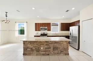 8341 NW Greenbank Cir, Port Saint Lucie, FL 34987 - Photo 8