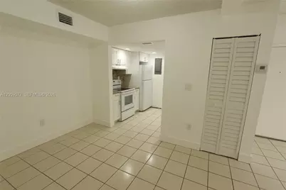 650 NW 114th Ave #101, Sweetwater, FL 33172 - Photo 6