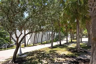 7135 Collins Ave, Miami Beach, FL 33141 - Photo 94