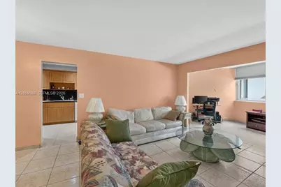 7135 Collins Ave #331, Miami Beach, FL 33141 - Photo 24