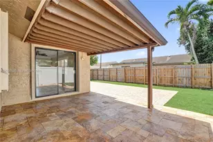 8204 SW 12th St, North Lauderdale, FL 33068 - Photo 22