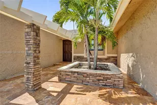 8204 SW 12th St, North Lauderdale, FL 33068 - Photo 2