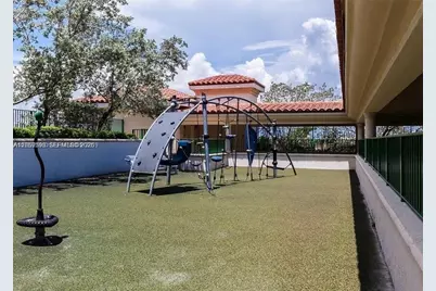 19900 E Country Club Dr #310, Aventura, FL 33180 - Photo 16