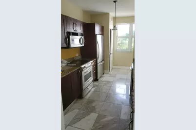 19900 E Country Club Dr #310, Aventura, FL 33180 - Photo 8