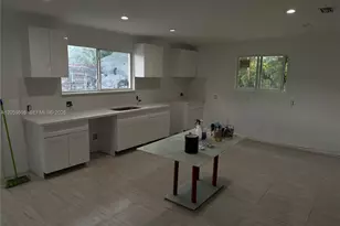 15430 SW 194th Ave, Miami, FL 33187 - Photo 8