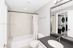90 SW 3rd St, Miami, FL 33130 - Photo 8