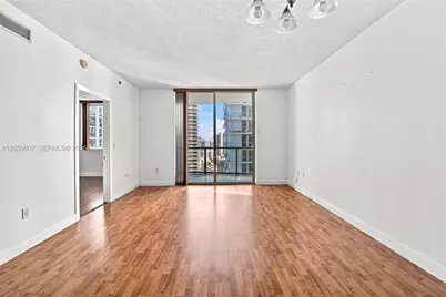 1060 Brickell Avenue #2315, Miami, FL 33131 - Photo 4