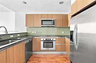 1060 Brickell Ave, Miami, FL 33131 - Photo 6
