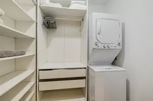 1018 Meridian Ave, Miami Beach, FL 33139 - Photo 24