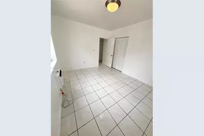 31 Navarre Ave #9, Coral Gables, FL 33134 - Photo 6