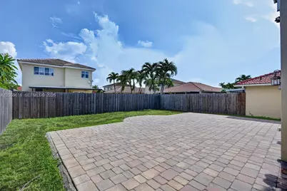 8961 SW 215th Ter, Cutler Bay, FL 33189 - Photo 46