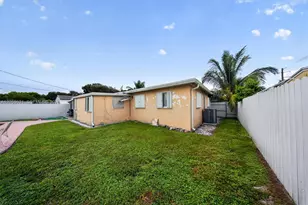 6404 Grant Ct, Hollywood, FL 33024 - Photo 22