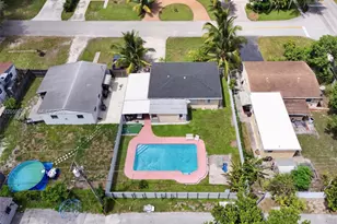 6404 Grant Ct, Hollywood, FL 33024 - Photo 32