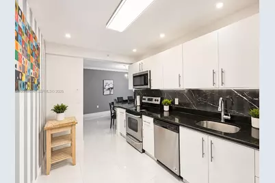 401 69th St #304, Miami Beach, FL 33141 - Photo 12